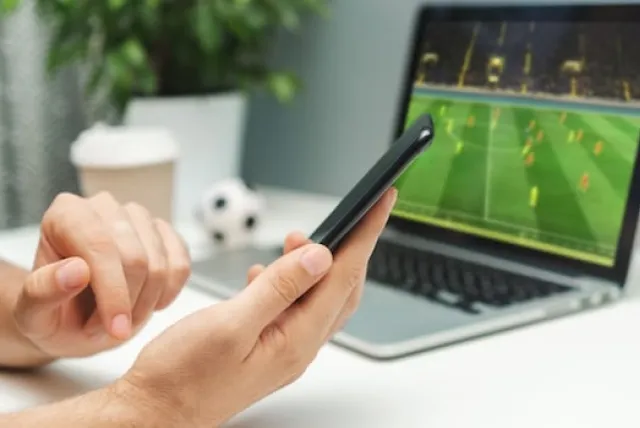 More than a third of B.C. youth turning to gambling, gaming with money: report