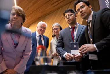  President viewing demo at UBC Applied Science research showcase