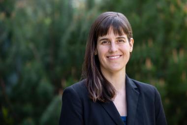 Headshot of Dr. Agnes d'Entremont