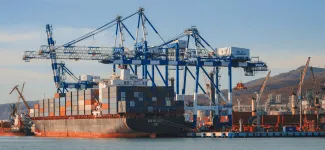 Shipping container