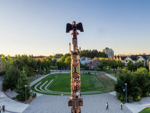 Reconciliation Pole, Hereditary Chief 7idansuu (James Hart), Haida.