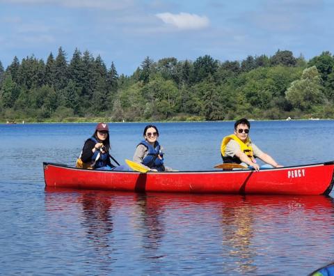 A Refreshing Morning of Canoeing with UBC Engineering Alumni